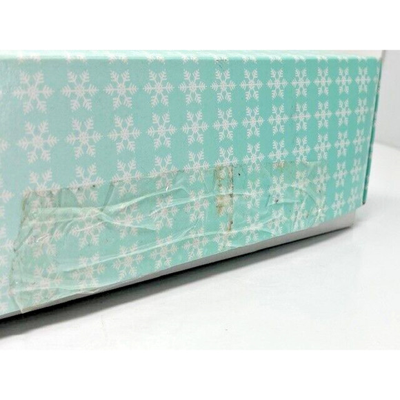 Winter Fantasy Barbie 1990 FAO Schwarz Exclusive Limited Edition Mattel #5946 - Picture 6 of 6